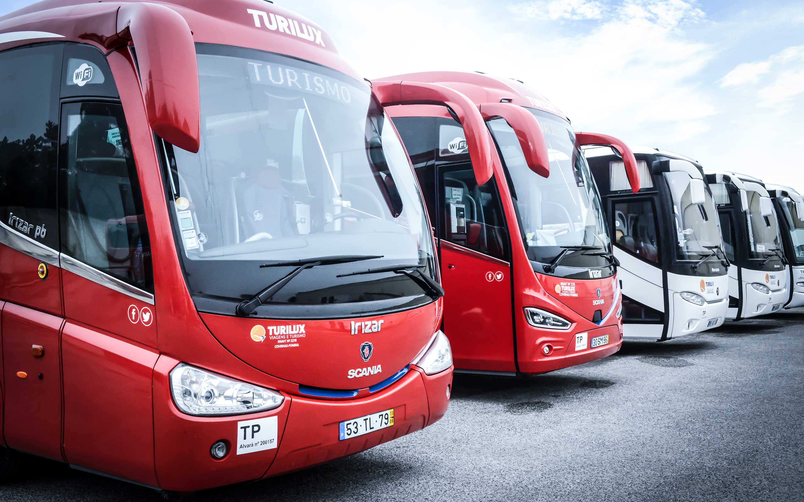 Indicadores de destino LED em autocarros